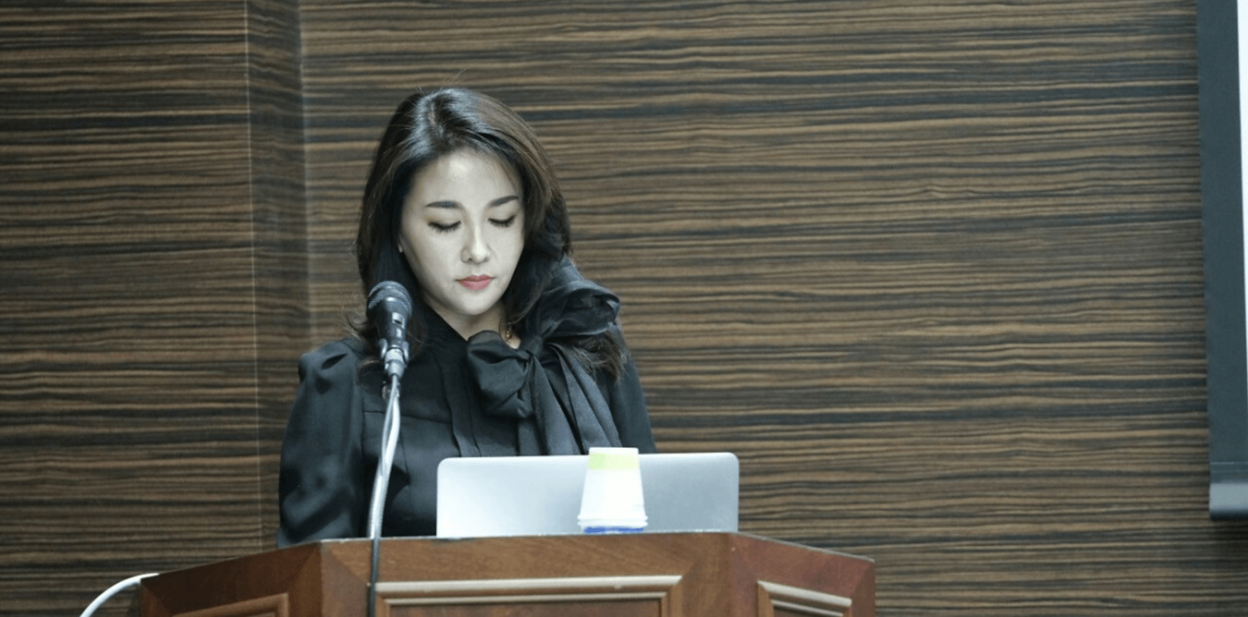 이미지 텍스트